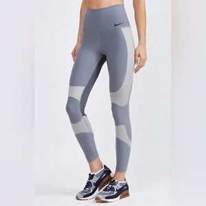 Nike Womens Training Tights - size S